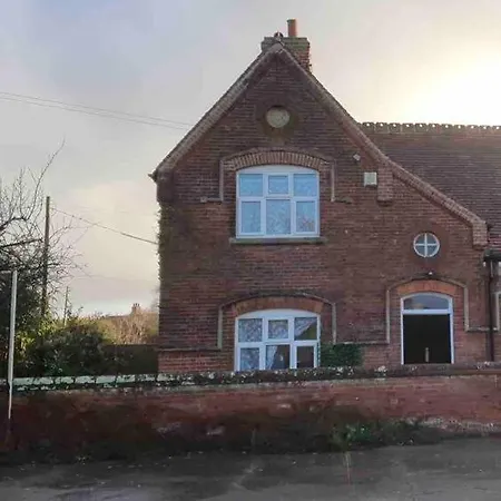 4 Bedroom School House Holt  Exterior photo