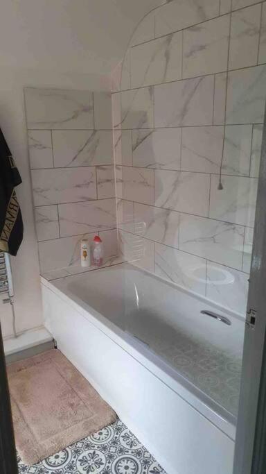 4 Bedroom School House Holiday home